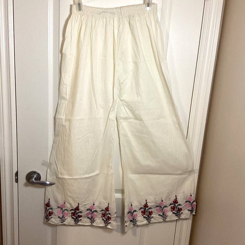 Women's Cream Palazzo Wide Leg Pants With Floral Embroidery Size Small Boho